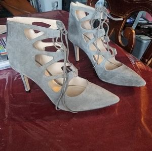 Vince Camuto suede Heels used size 8